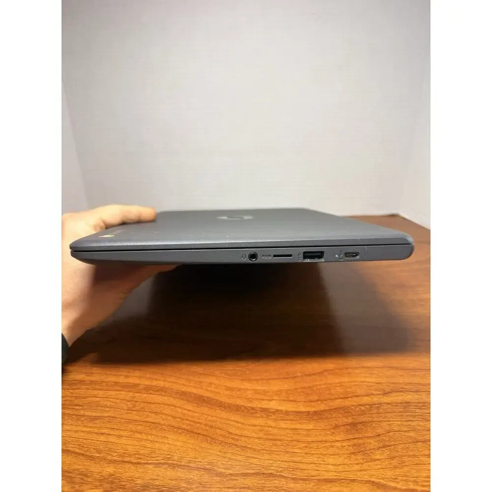 HP Chromebook 14-ca061dx 14” Laptop UNTESTED For Parts or Repair AS IS
